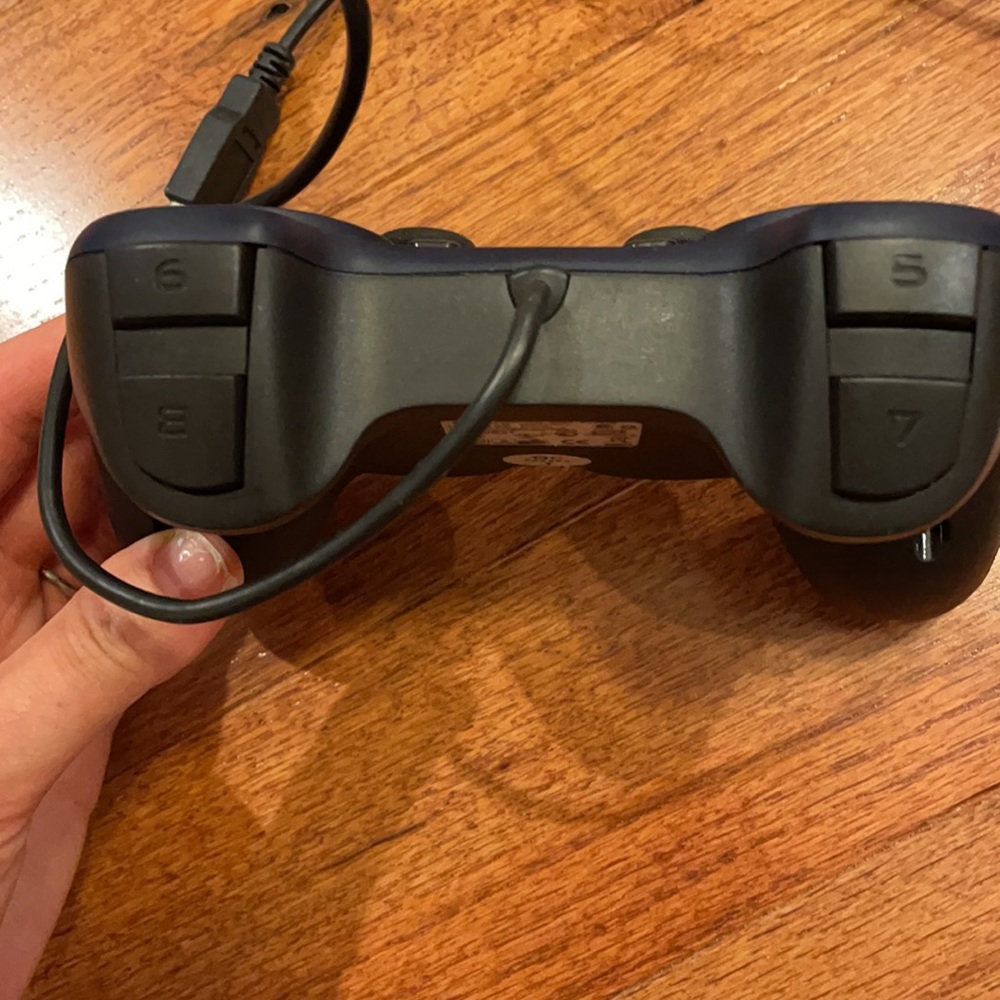 Logitech computer controller - Picture 5 of 10